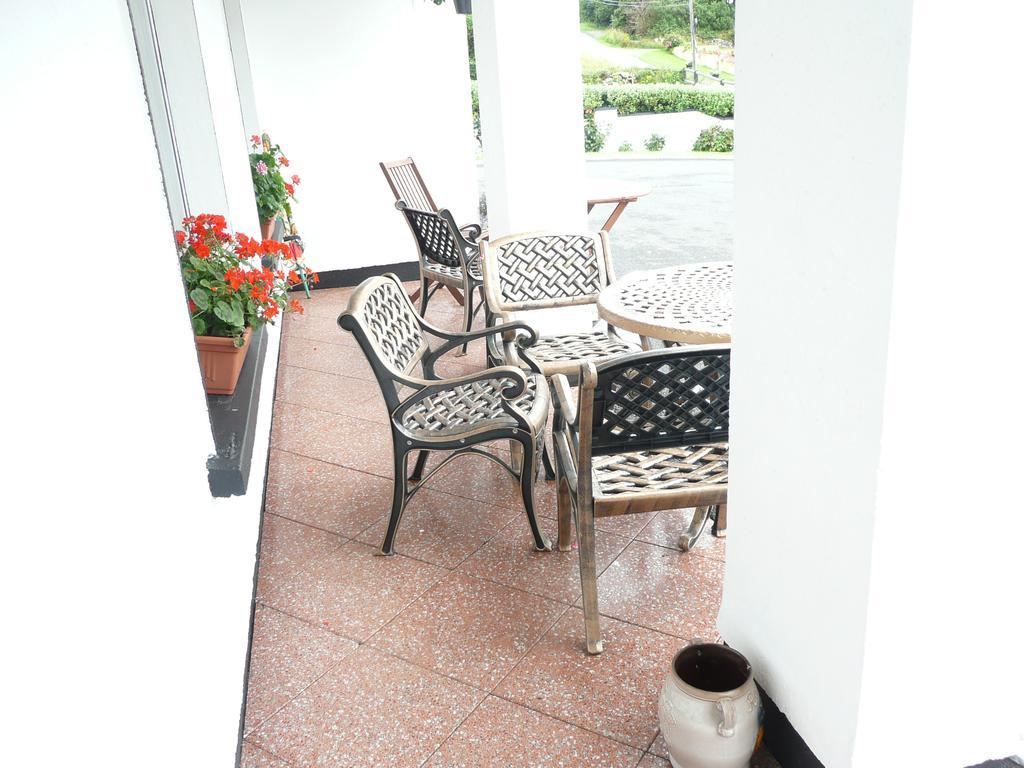 The Three Arches Bed and Breakfast Louisburgh Exteriör bild