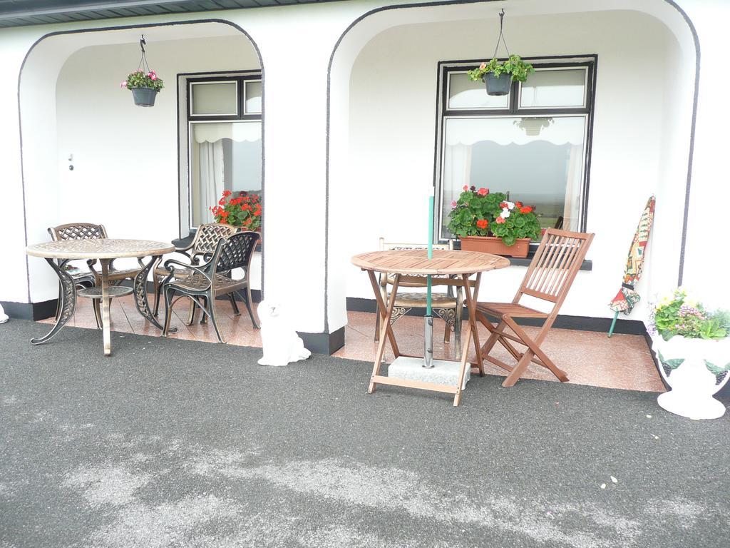 The Three Arches Bed and Breakfast Louisburgh Exteriör bild
